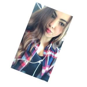 Meet your Posher, Karina